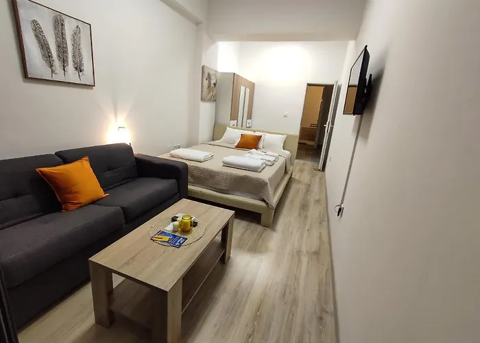 Herceg Novi hotels near Pet Danica Walkway