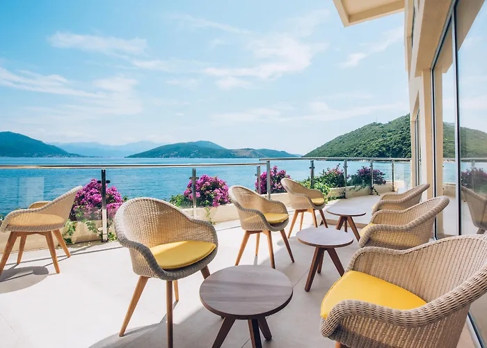 Herceg Novi hotels near Forte Mare Fortress