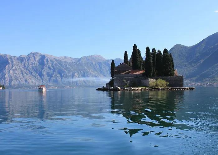 Pet friendly Stone House Petra Villa Perast