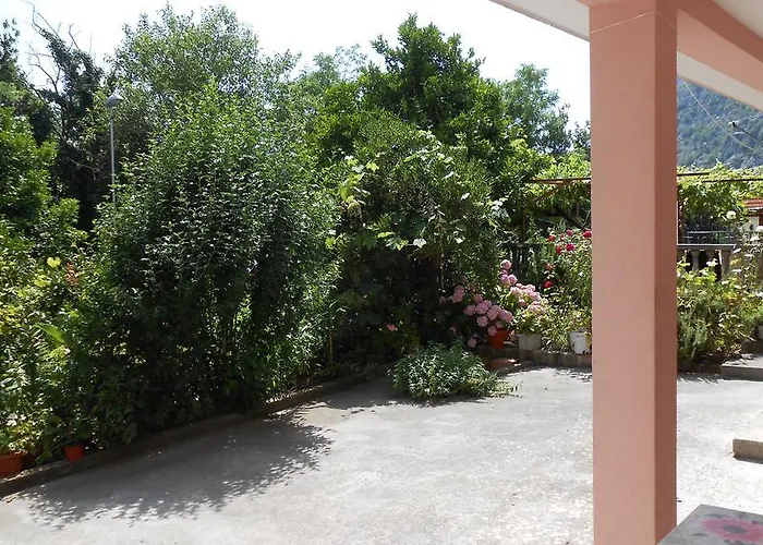 Apartment And Rooms Novka Kotor
